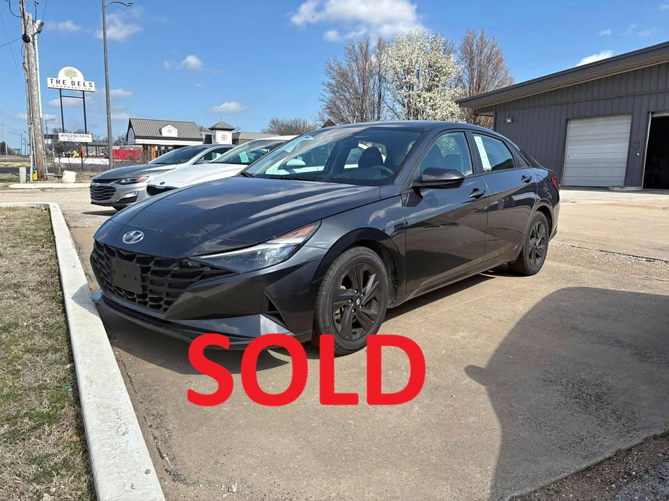 Hyundai Elantra 2021